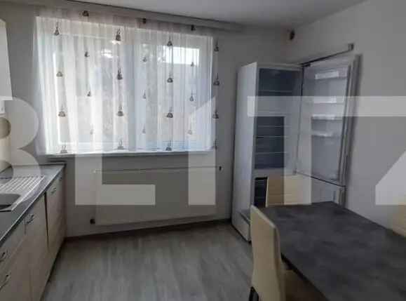 Apartament de vânzare central cu 3 camere și finisaje de lux