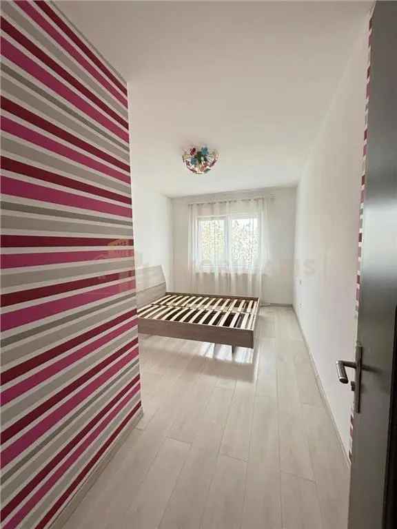 Apartament 3 camere Petru Rares