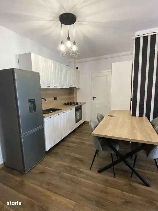 vanzare apartamente 2 camere semidecomandate Floresti finisat modern