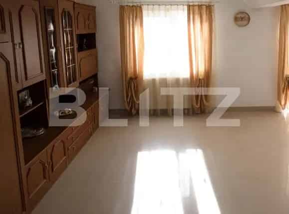 Apartament 110 mp 4 Camere 2 Bai 3 Balcoane Centrul Câmpia Turzii