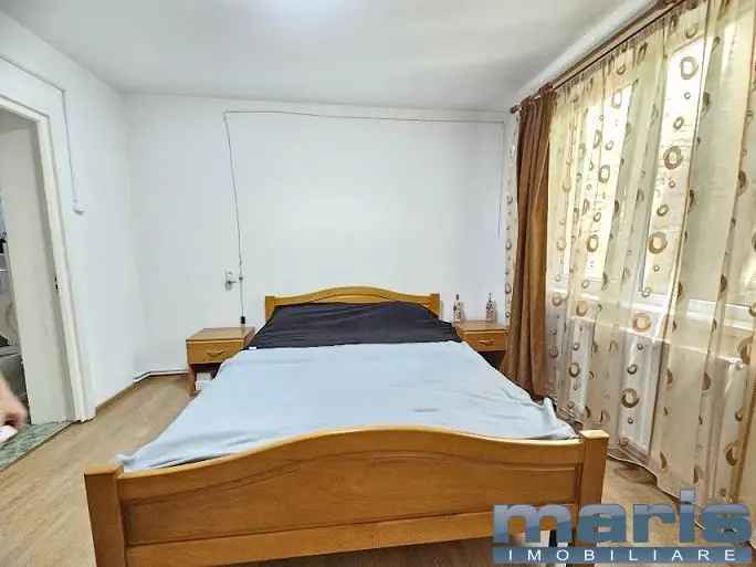 Centru  inchiriere apartament 2 camere etaj 2