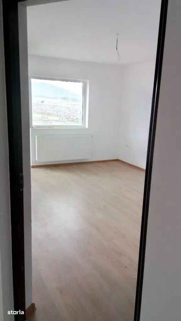 Vanzare apartament 3 camere mobilat Dumbrava etaj intermediar