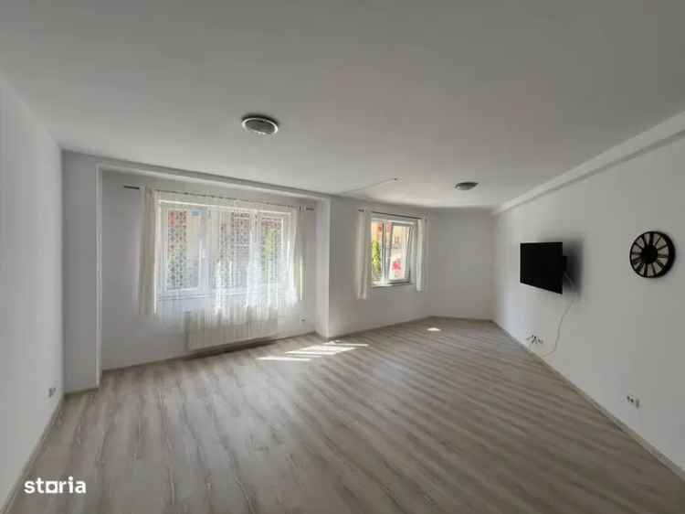 Apartament De Vânzare in Florești