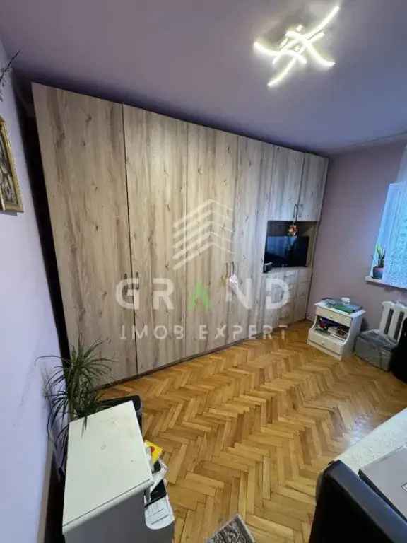 Închiriere apartamente 3 camere decomandat Manastur cu balcon si parcare