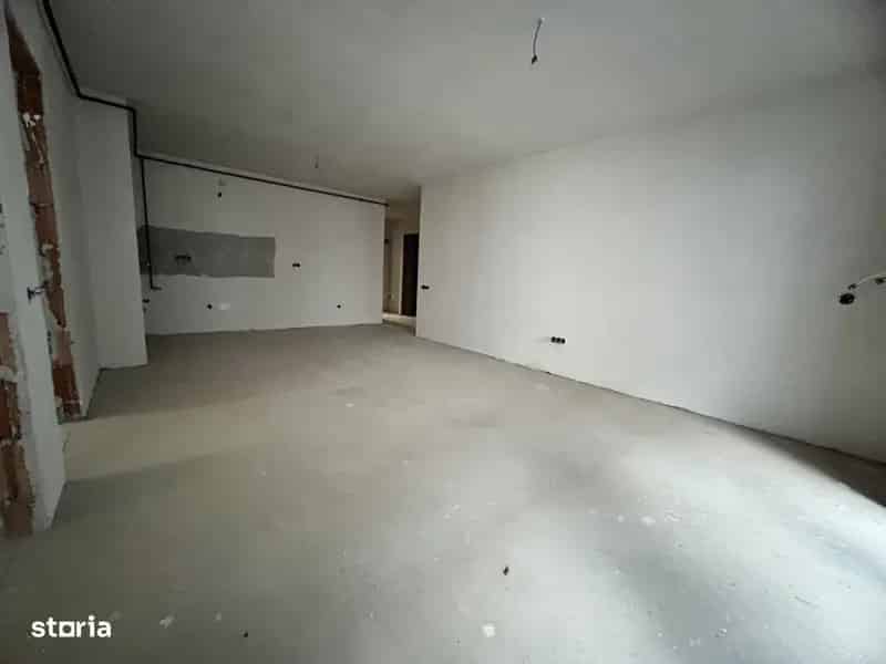 Apartament 3 camere de vanzare - Modern, spatios, terasa