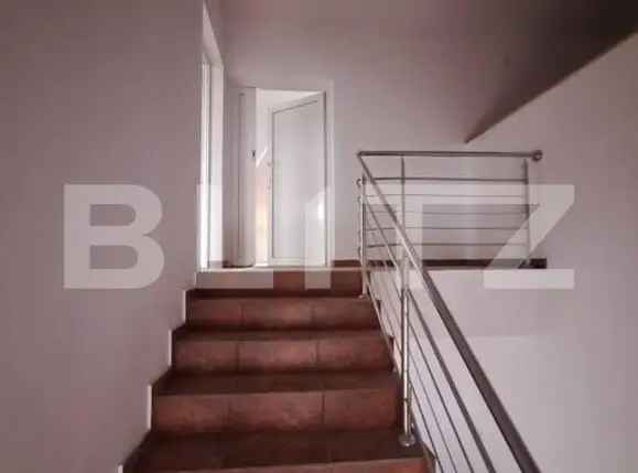 Vila mare, 15 camere, 11 bai, 600 mp, zona Mehala-Timisoara