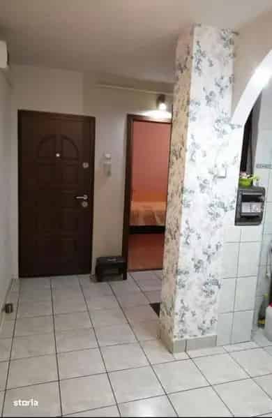 Apartament de vanzare 2 camere Miercurea Ciuc cu balcon si centrala proprie