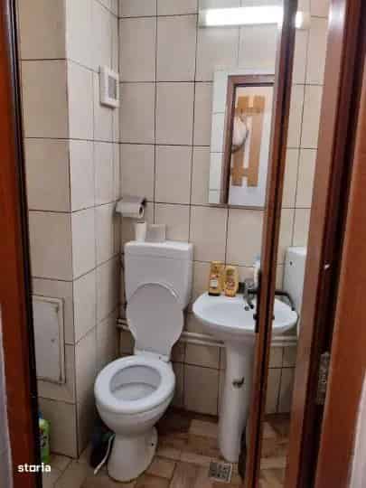 Apartament 3 camere langa Liceul Decebal