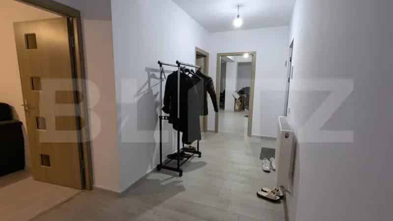 Apartament 3 camere decomandat 76 mp loc parcare