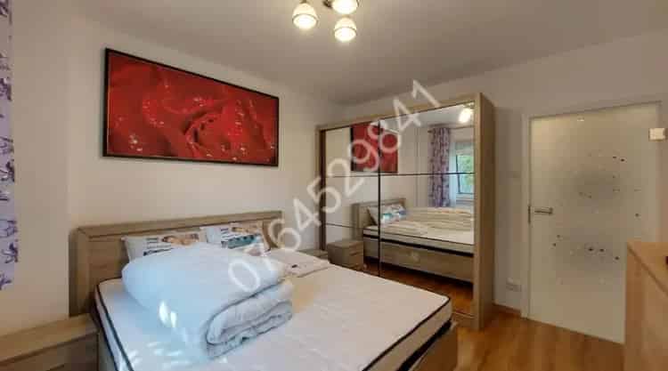 Apartament Renovata Titan Langă Metrou