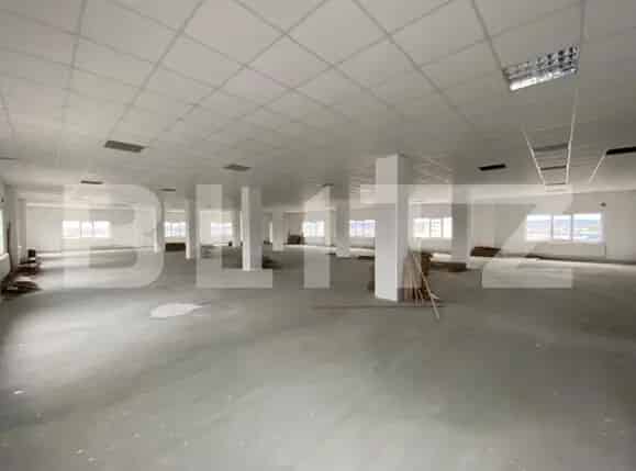 Clădire Comercială 3225 mp Teren 5850 mp Romanești