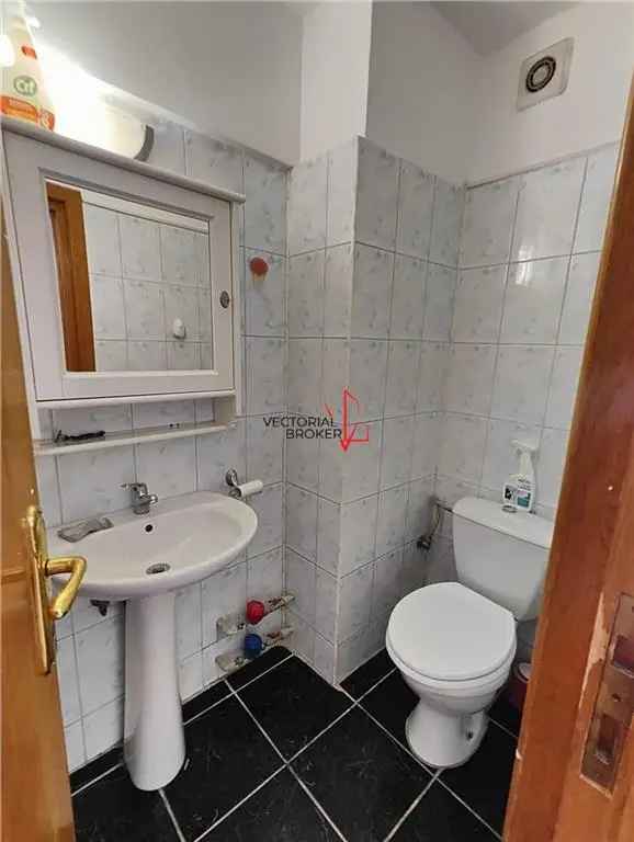 Apartament 3 camere, Rond Piata Alba Iulia, 110 mp