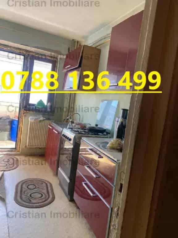 Apartament 2 camere decomandat Radu Negru Etaj 3