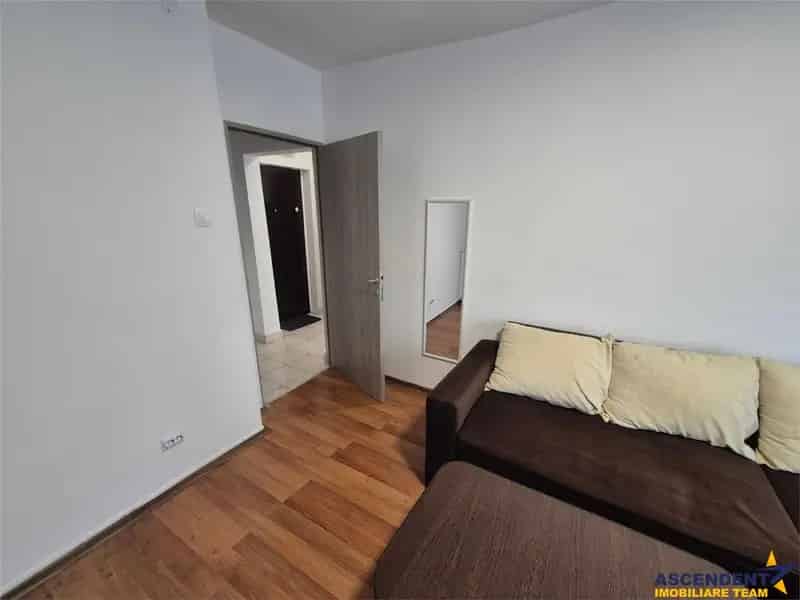 Apartament 27mp Brasov Etaj 1 Renovata Decomandat