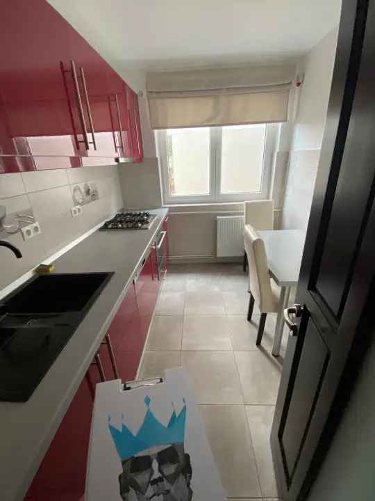 Zona Centru | 2 Camere | Balcon | 50mp | Centrală Proprie |