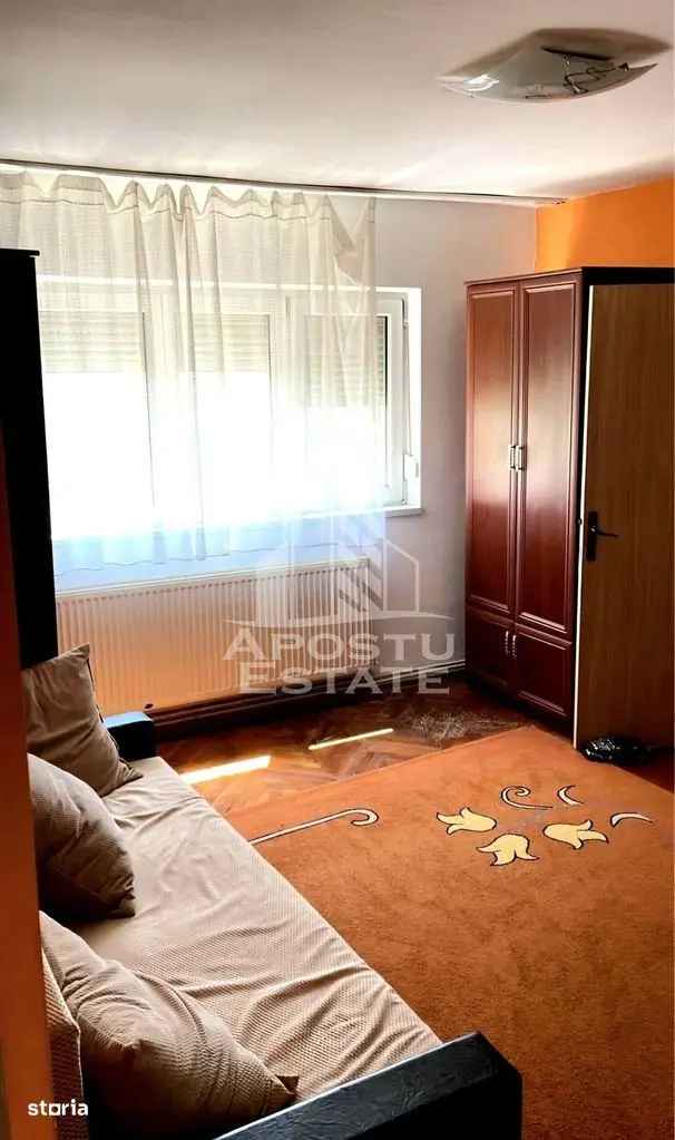 Vanzare apartament cu 2 camere Soarelui etaj intermediar