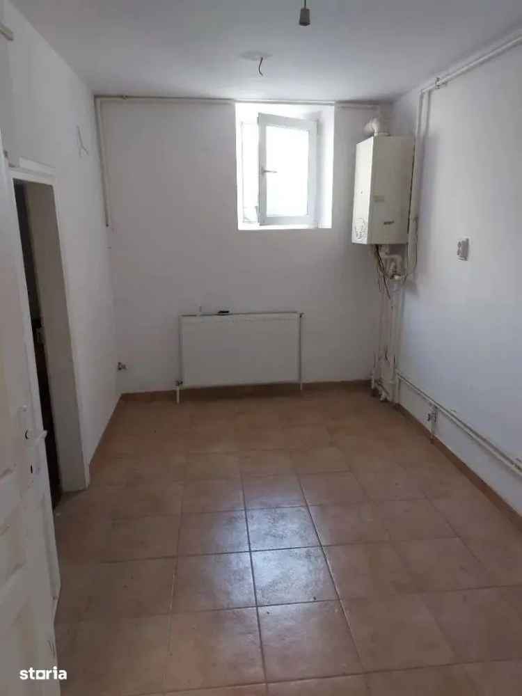 vanzare apartamente centrala brasov cu 3 dormitoare si intrare separata