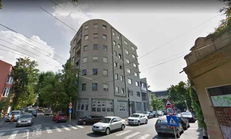 Apartament de vânzare 3 camere în Vatra Luminoasa București