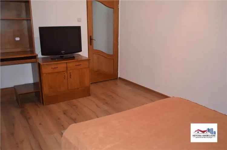 Apartament de vanzare 2 camere central Domus cu balcon si utilitati