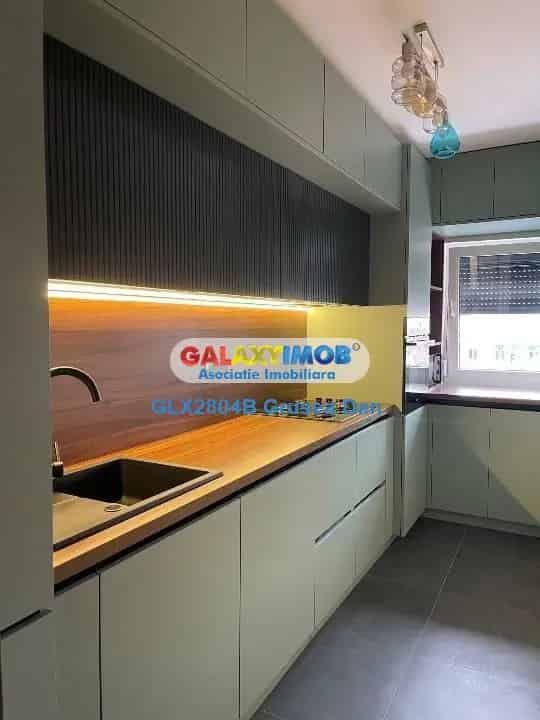 Garsoniera Eroilor Moderna Bloc 91 AC Metrou