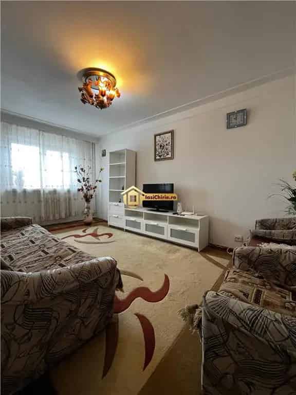 Apartament cu 3 camere Alexandru cel Bun