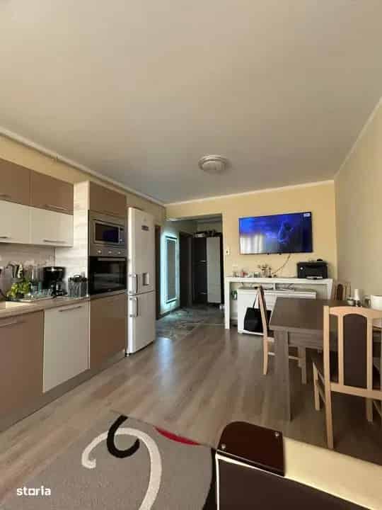 Apartament 3 camere ultrafinisat de vanzare