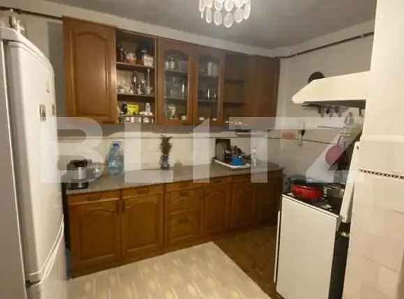 Apartament 3 camere, 65 mp, zona Burdujeni