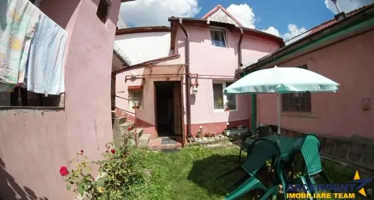 Apartament de vânzare în casa, Schei, Brașov - zonă liniștită, curte