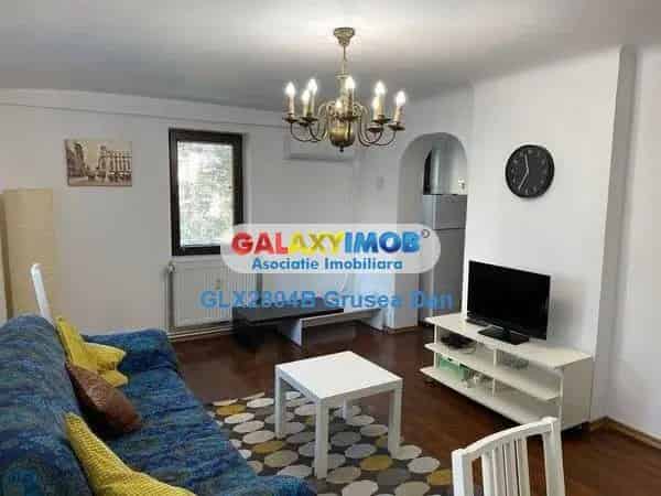 Apartament de închiriat 3 camere - Piata Romana, mobilat, aer condiționat