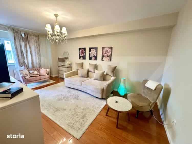 Apartament de vanzare mobilat modern in zona Cetate