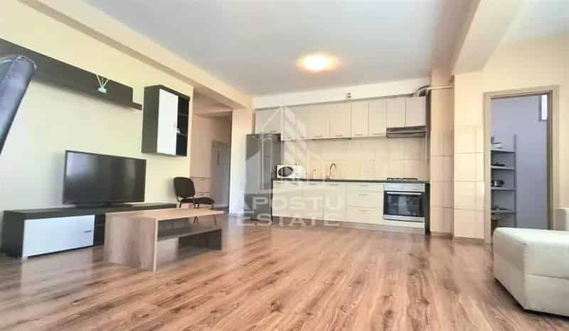 Apartament 3 camere de inchiriat Gara Arad