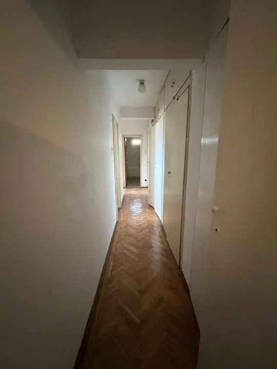 inchiriere apartamente 2 camere drumul taberei cu terasa metrou