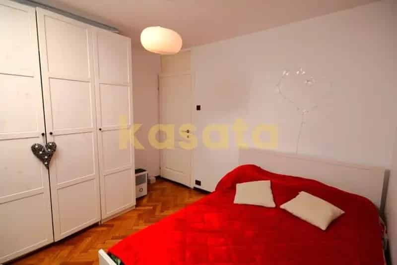 Apartament 2 camere Crangasi 52mp Renovata