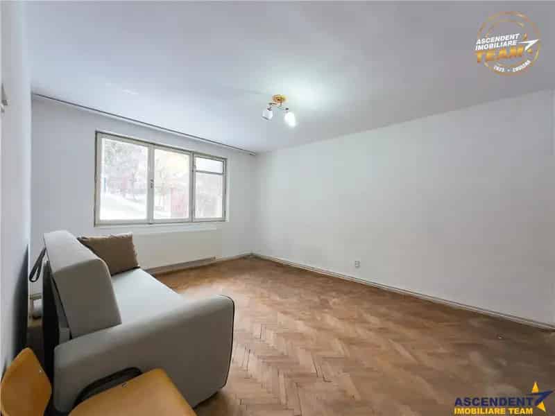Apartament 2 Camere Decomandat Parter Renovabil  Ocazie Investitie
