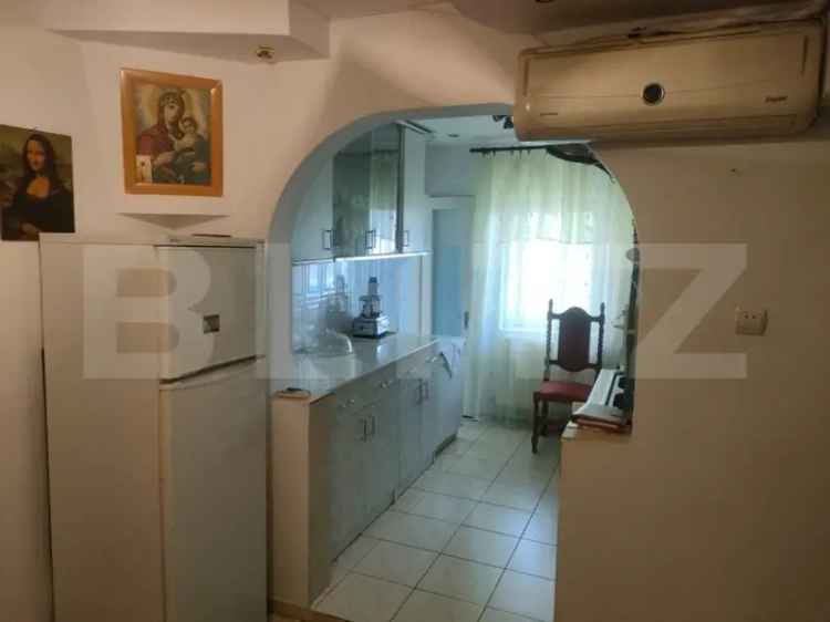 Apartament de vanzare 2 camere in cartier Plevna cu izolatie si aer conditionat