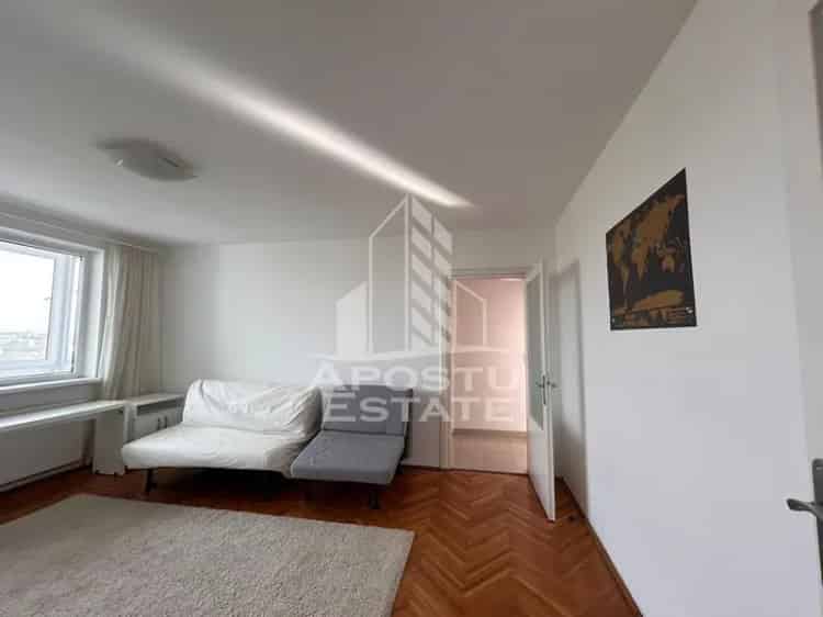 Apartament 3 camere Piata Marasti vedere Iulius Mall