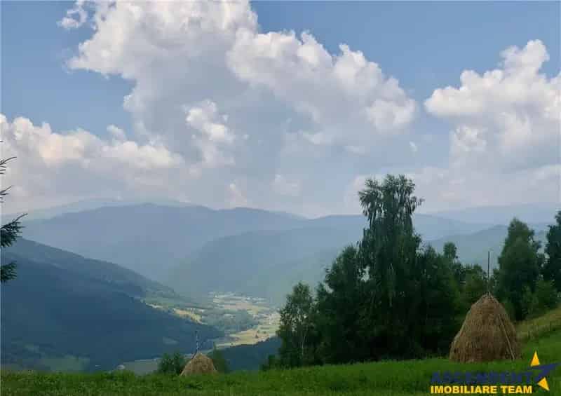 Pensiune 4 stele Poiana Marului 21 camere SPA