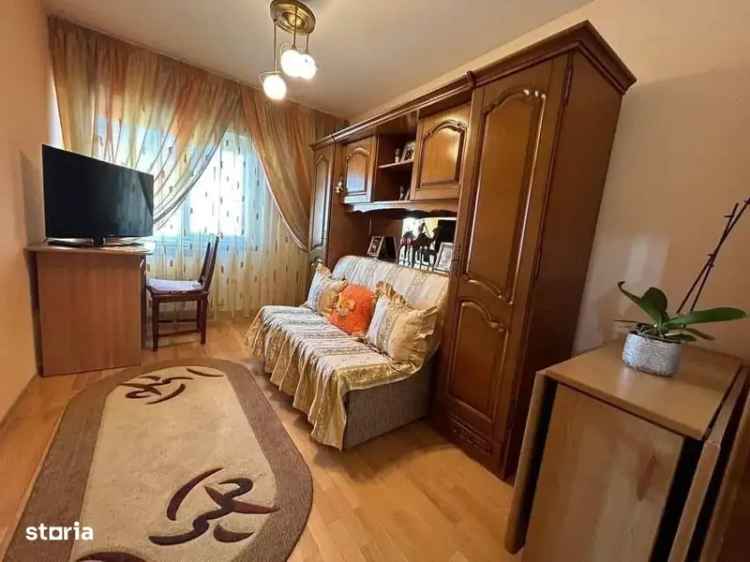 De vanzare apartament 3 camere decomandat central mobilat si utilat