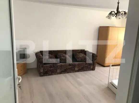 Casa cu 2 imobile, 2 camere, 140mp, Central