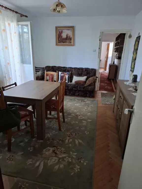 Cumparare apartamente 3 camere semidecomandat Tatarasi