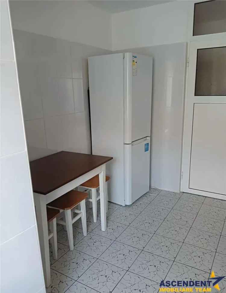 Chirie apartamente 3 camere Brasov cu balcon si loc de parcare