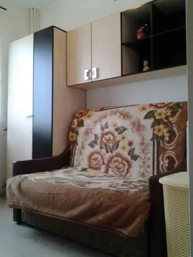 Vanzare apartamente garsoniera confort 3 in Gruia cu baie proprie