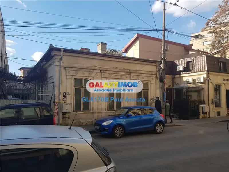 Vanzare Casa si Teren Ultracentral Mendeleev