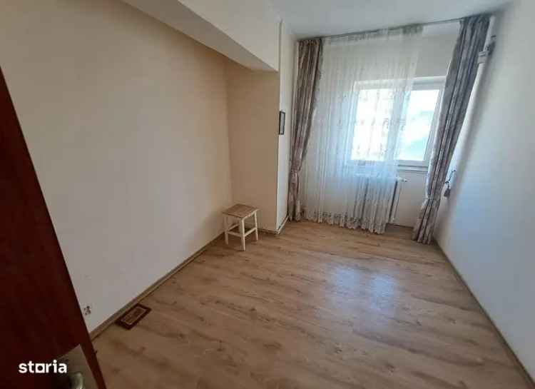 Vanzare apartamente 3 camere decomandat Gara Vama Veche cu centrala termica