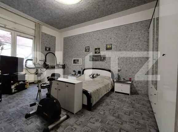 Apartament de vânzare spațios 4 camere Timisoara zona Catedrală