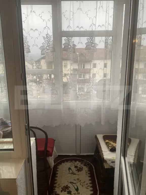 Apartament 3 camere Frasin de vanzare