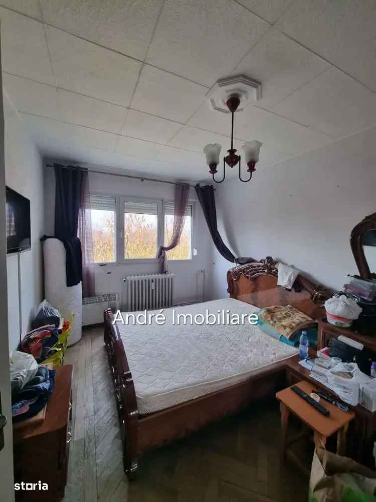 Vânzare apartamente 2 camere mobilat în Brazdă zona Simplon etaj 4