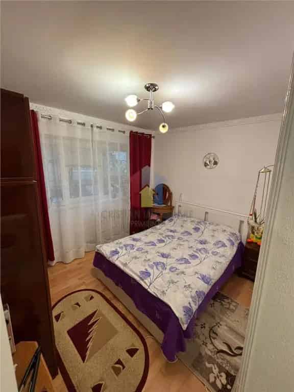 Apartament 2 camere decomandat Obor 57 mp Etaj 1