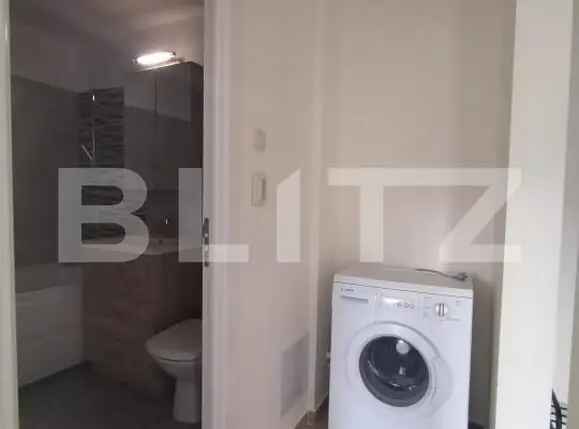 Apartament decomandat 3 camere, 67 mp, recent renovat, zona Micro 12