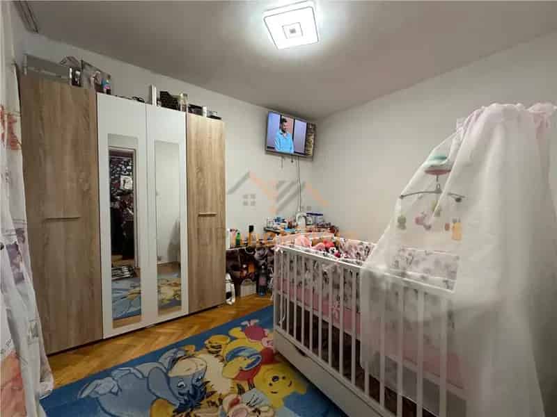 Apartament 2 Camere Velenta Strada Razboieni Renovabil